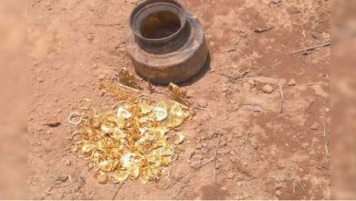 Photo of यूपी के बस्ती में खुदाई के दौरान निकला इतना सोना-चांदी, लोगों के उड़ गए होश, कीमत जानकार हैरान रह जायेंगे आप ?