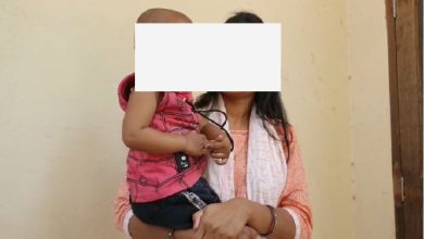 Photo of यूपी में पुलिस का शर्मनाक कारनामा, बिटिया पैदा होने पर पत्नी को किया घर से बेघर,अतरिक्त दहेज़ की मांग, पढ़े पूरी खबर…