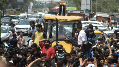 Photo of Delhi : शाहीनबाग इलाके में अवैध कब्जों पर एक्शन के साथ राजनैतिक बयानबाजी का दौर जारी…