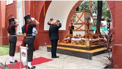 Photo of Uttrakhand: शौर्य दिवस  पर राज्यपाल रिटायर्ड लेफ्टिनेंट जनरल गुरमीत सिंह ने दी शहीदों को श्रद्धांजलि