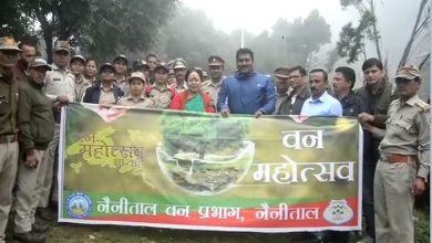 Photo of Uttarakhand : वन महोत्सव के तहत नैनीताल चिड़ियाघर में विधायक ने किया वृक्षारोपण, लोगों से पेड़ लगाने की अपील