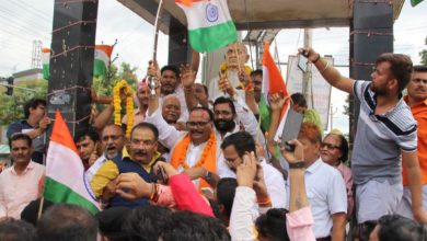 Photo of Kanpur: डिप्टी CM Brajesh Pathak तिरंगा यात्रा में हुए शामिल, सभी से घरों पर तिरंगा लहराने की की अपील