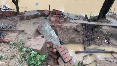Photo of Unnao: प्रदेश में बारिश का कहर जारी, मिट्टी का कमरा ढहने से हुई 3 लोगों की मौत !