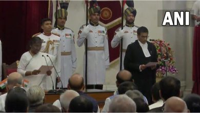 Photo of देश के नए CJI बने जस्टिस डीवाई चंद्रचूड़, राष्ट्रपति ने दिलाई शपथ !