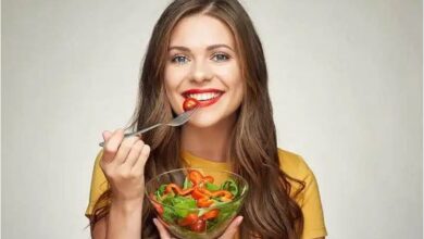 Photo of Health Tips: भोजन को जल्दी जल्दी खाने से शरीर पड़ता है बुरा प्रभाव, खाते वक्त इन बातों का रखें ध्यान, रहें स्वस्थ