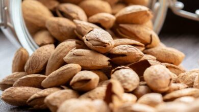 Photo of Almond Health Tips: सुंदरता को बढ़ाने में इस तरह काम करता हैं बादाम, पढ़ें चमत्कारी फायदे !