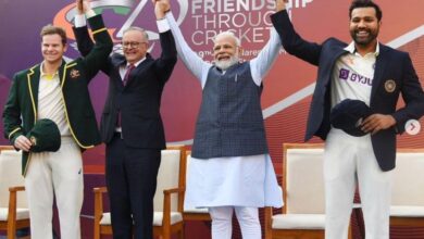 Photo of PM Modi ने रोहित शर्मा को टेस्ट कैप गिफ्ट की, ऑस्ट्रेलिया के PM और स्टीव स्मिथ भी रहे मौजूद