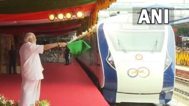 Photo of पीएम मोदी ने तिरुवनंतपुरम में वंदे भारत एक्सप्रेस ट्रेन को किया फ्लैग ऑफ, कहा- पिछले 9 वर्षों में हुए अभूतपूर्व कार्य