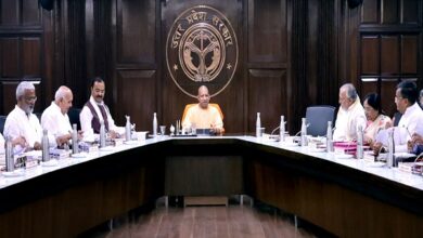 Photo of Yogi Cabinet Meeting: CM योगी की अध्यक्षता में चल रही कैबिनेट बैठक खत्म, 19 प्रस्तावों पर लगी मुहर