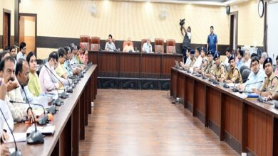 Photo of कानून व्यवस्था और विकास कार्यों को लेकर CM योगी ने की समीक्षा बैठक, परियोजनाओं को युद्ध स्तर पर चलाने के दिए निर्देश