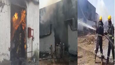 Photo of शामली: चम्मच फैक्ट्री में आग लगने से हड़कंप, व्यापारी को 3 करोड़ का नुकसान