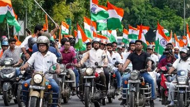 Photo of हर घर तिरंगा अभियान: तिरंगे के साथ बाइक पर निकले बीजेपी सांसद, उपराष्ट्रपति ने दिखाई हरी झंडी