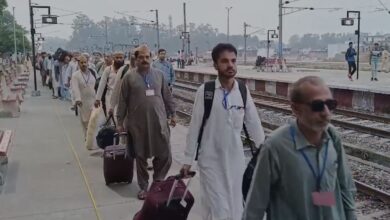 Photo of ट्रेन से पहुंचा 107 पाकिस्तानी जायरीनों का जत्था, खुफिया विभाग और पुलिस प्रशासन अलर्ट