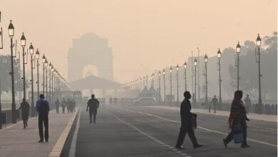 Photo of प्रदूषण का मीटर हुआ हाई, राजधानी Delhi समेत UP के कई शहरों में धुआं-धुआं
