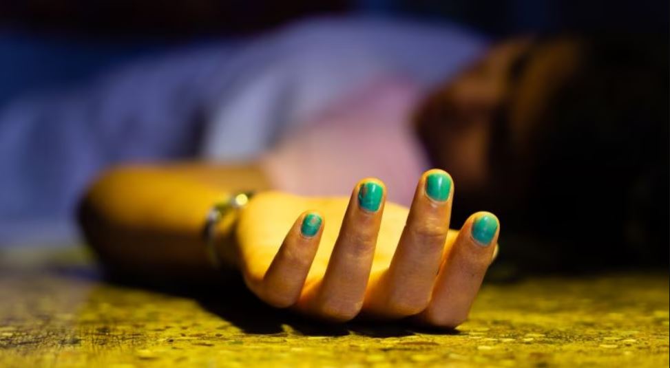 दूसरे समुदाय के युवक से था अफेयर,भाई ने उतार दिया मौत के घाट