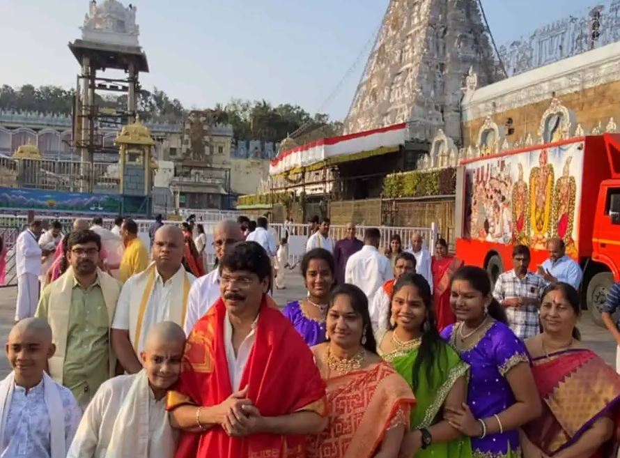 ‘अखंड 2’ के निर्देशक बोयापति श्रीनु ने तिरुमाला श्री वेंकटेश्वर मंदिर में की पूजा – Bharat Samachar