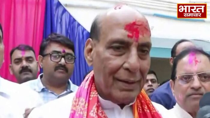 “दुनिया में शांति और भाईचारे की कामना की”, होली पर राजनाथ सिंह ने बजाए ढोल…