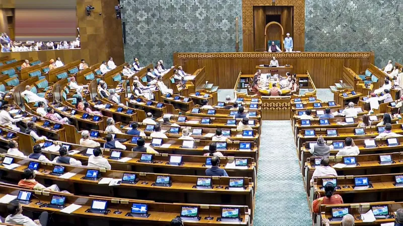 लोकसभा में महिला आरक्षण बिल पर गरमाई बहस, अखिलेश यादव ने सरकार को जमकर घेरा