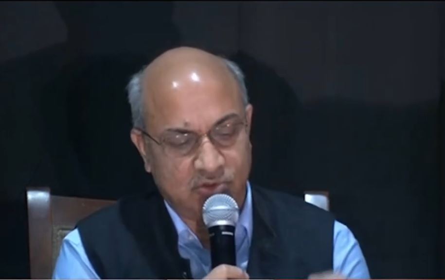 IIDC दीपक कुमार की प्रेस कॉन्फ्रेंस, करीब 3 हजार बढ़ाई गई श्रमिकों की सैलरी