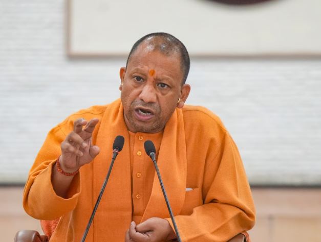 पीएम की अपील पर योगी सरकार का बड़ा फैसला , मुख्यमंत्री और मंत्रियों के काफिले में 50% वाहनों की कटौती