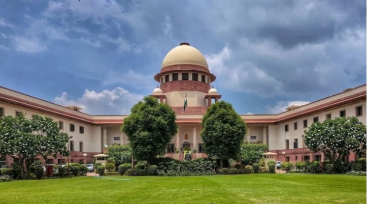 सबरीमाला रेफरेंस केस में पूरी हुई सुनवाई, धार्मिक स्थलों में महिलाओं के प्रवेश पर सुप्रीम कोर्ट ने फैसला रखा सुरक्षित