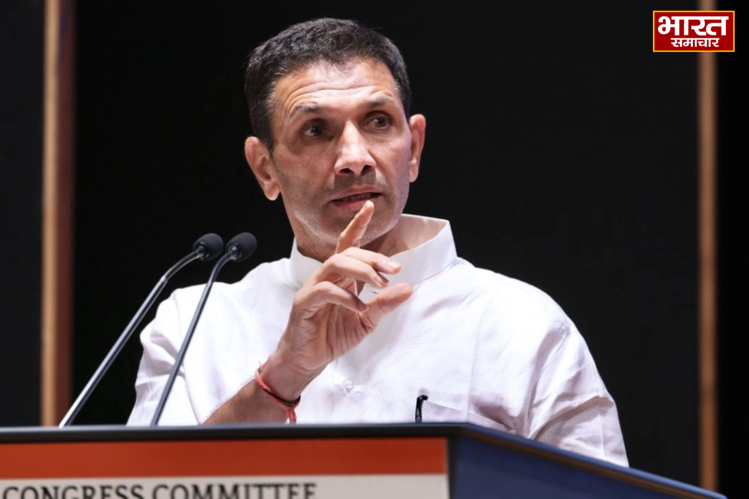 ”सीएम मोहन यादव इस्तीफा दें, सुप्रीम कोर्ट के जज से हो जांच”, उज्जैन जमीन मामले और अयोध्या विवाद को लेकर बीजेपी पर बरसे कांग्रेस अध्यक्ष जीतू पटवारी – Bharat Samachar