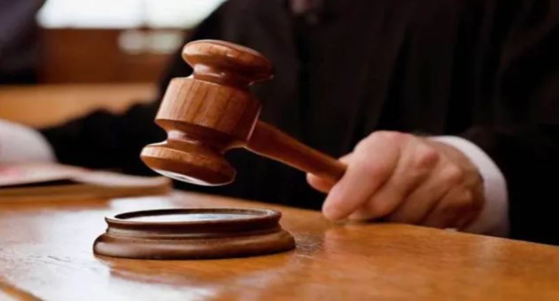 एक हाथ में लैपटॉप देने का सपना, दूसरी ओर स्टडी सेंटर की लीज़ न बढ़ने से 90 अल्पसंख्यक छात्रों का भविष्य अधर में