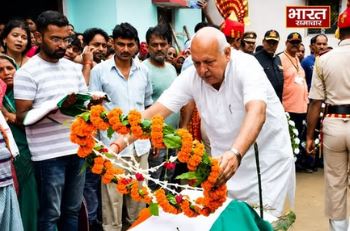 देवरिया में सैन्य सम्मान के साथ विदा हुआ देवरिया का लाल, नम आंखों से दी अंतिम विदाई