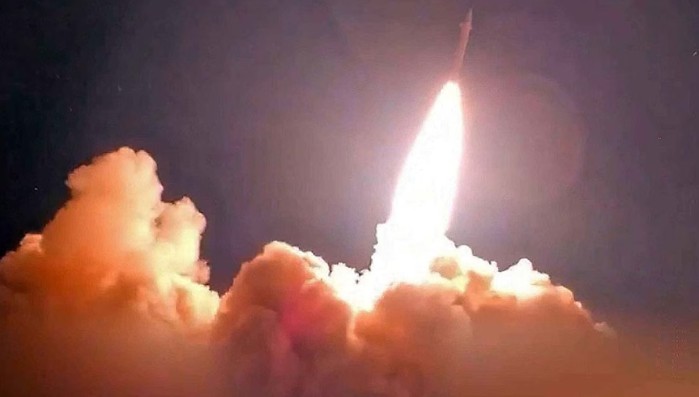 इराक में अमेरिकी सैनिक की मौत, IRGC ठिकानों पर US का बड़ा हमला