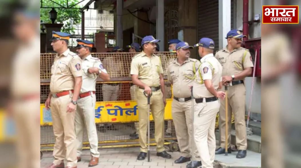 मुंबई में नौसैनिक समेत परिवार के 4 लोगों की मौत, घर में शव मिलने से मचा हड़कंप