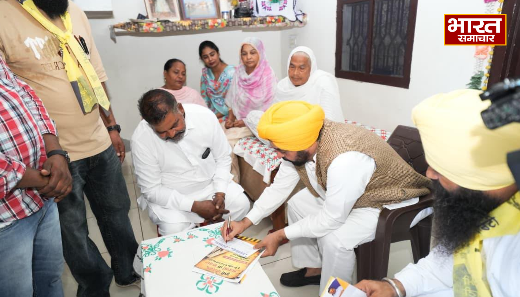 मुख्यमंत्री भगवंत सिंह मान का Door-to-Door Campaign शुरू, घर-घर पहुंचेगा AAP का Report Card