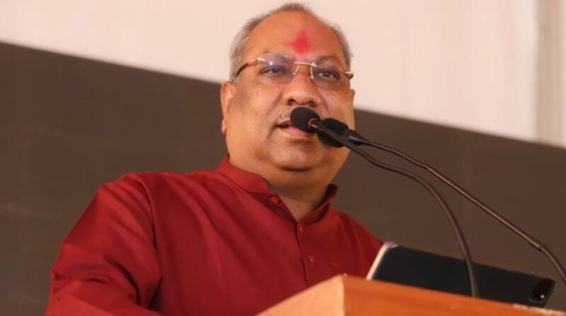 सपा में जाने की खबरों पर कैबिनेट मंत्री संजय निषाद का बड़ा बयान “कहीं नहीं जा रहा, गलत खबरें फैलाई जा रहीं”